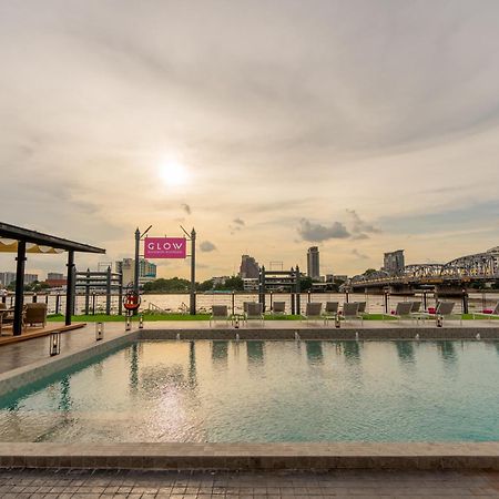 Glow Bangkok Riverside Екстериор снимка