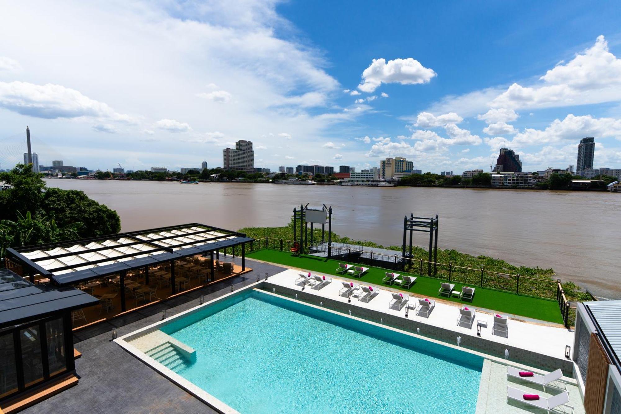Glow Bangkok Riverside Екстериор снимка